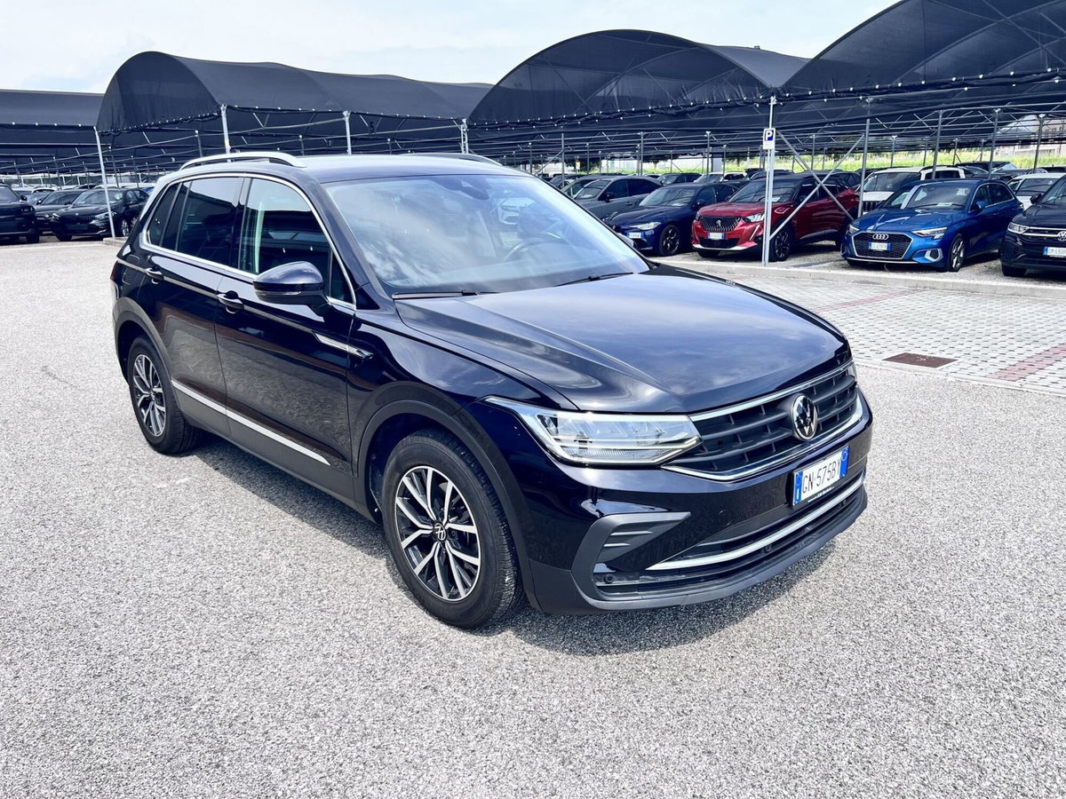 Volkswagen Tiguan 1.5 TSI ACT Life (2)