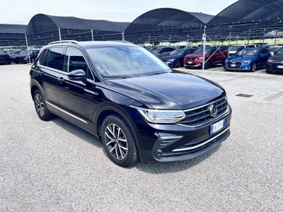 Volkswagen Tiguan 1.5 TSI ACT Life (2)