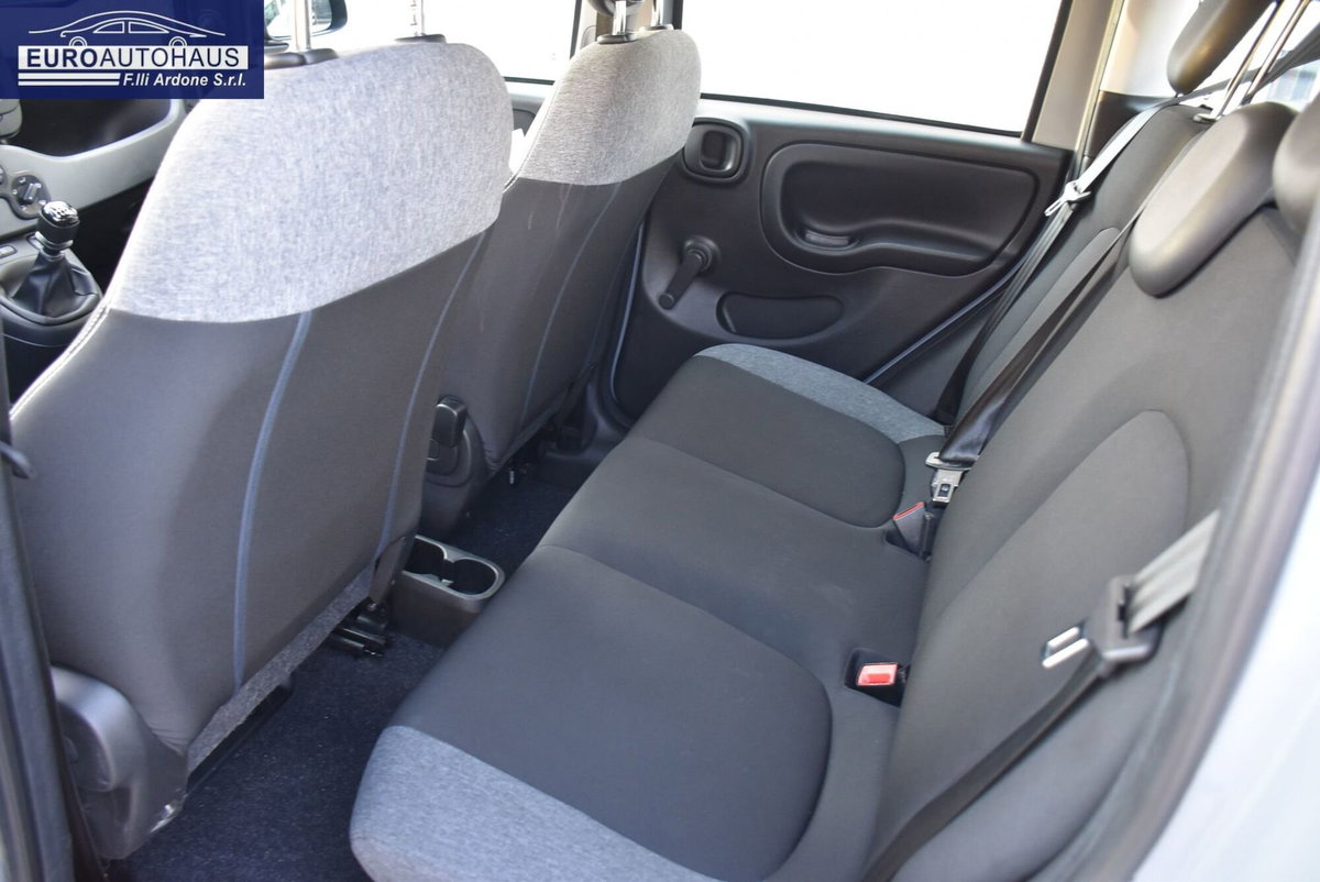 Fiat Panda 1.0 FireFly S&S Hybrid City Cross (7)