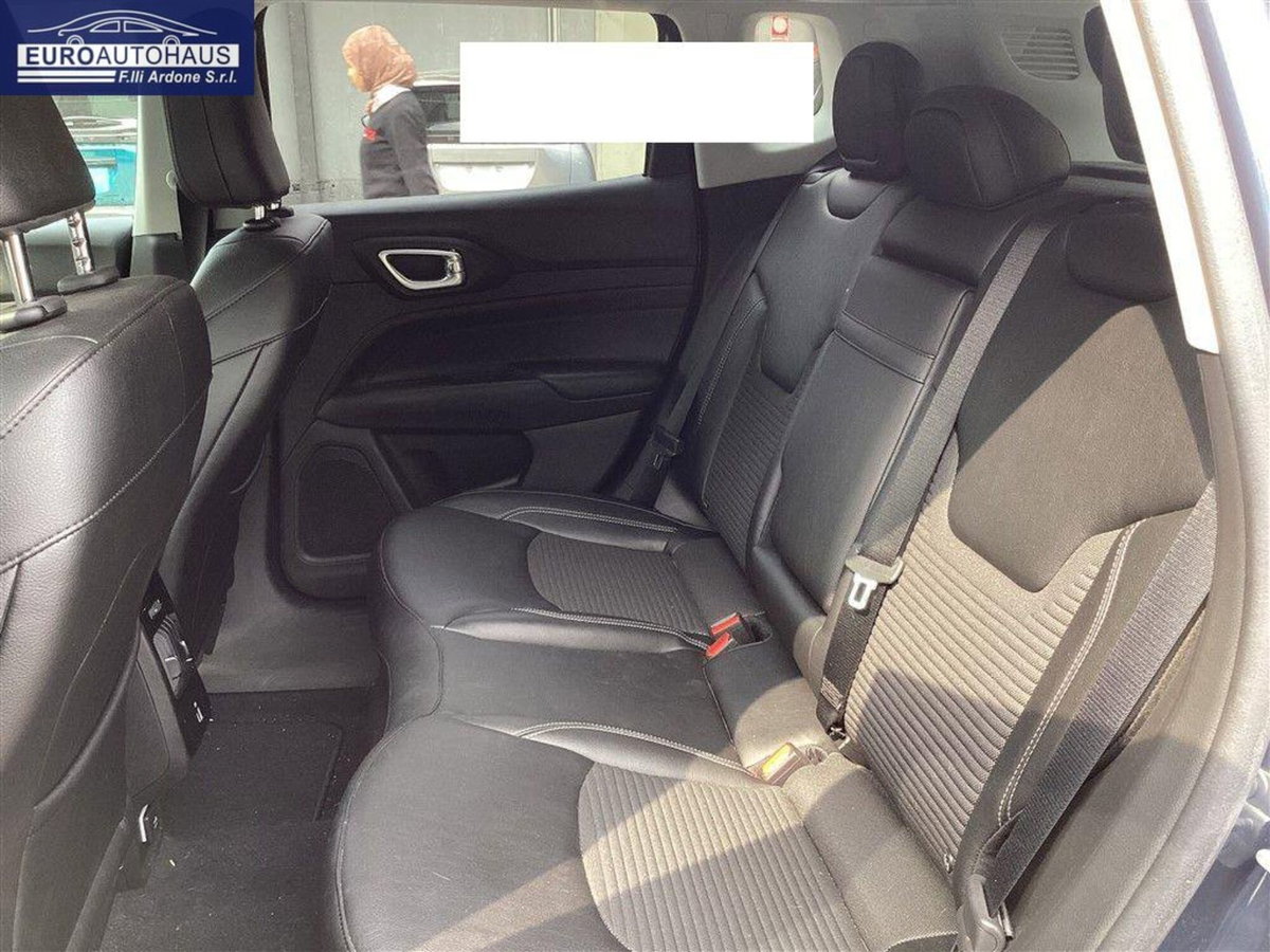 Jeep Compass 1.3 turbo t4 phev Altitude 4xe auto (5)