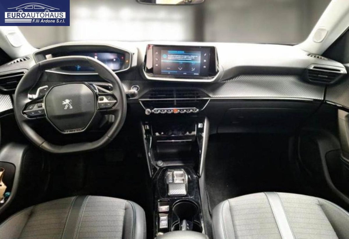 Peugeot 2008 BlueHDi 130 S&S EAT8 Allure Pack (3)