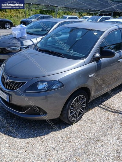 Lancia Ypsilon 1.0 FireFly 5 porte S&S Hybrid Gold Plus usata