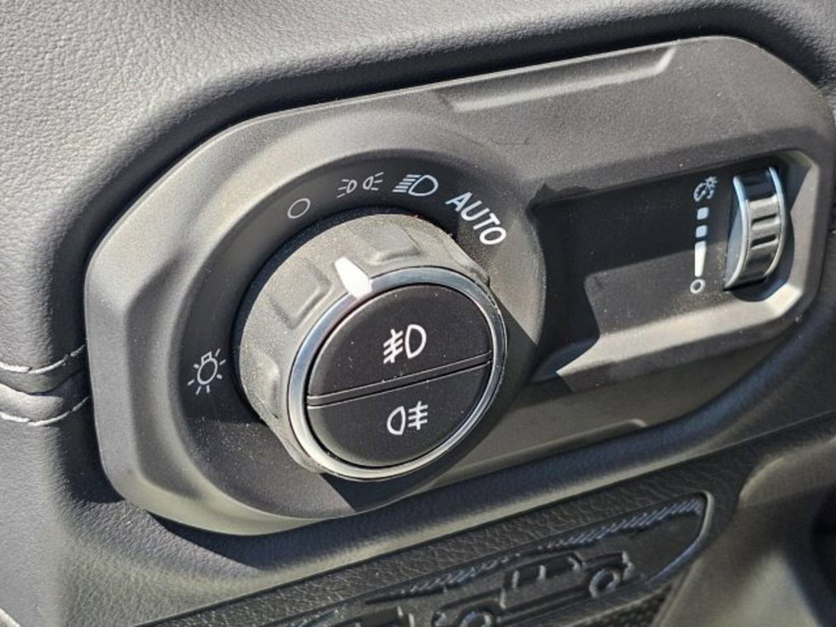 Jeep Wrangler Unlimited 3.6 V6 Rubicon Auto (18)