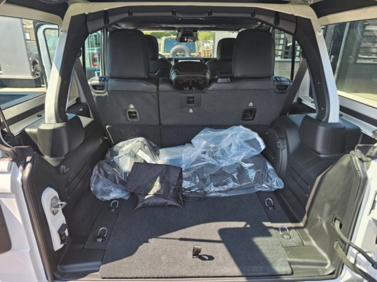 Jeep Wrangler Unlimited 3.6 V6 Rubicon Auto (19)