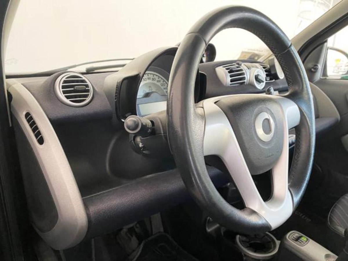 smart Fortwo 1000 52 kW MHD coupé passion (20)