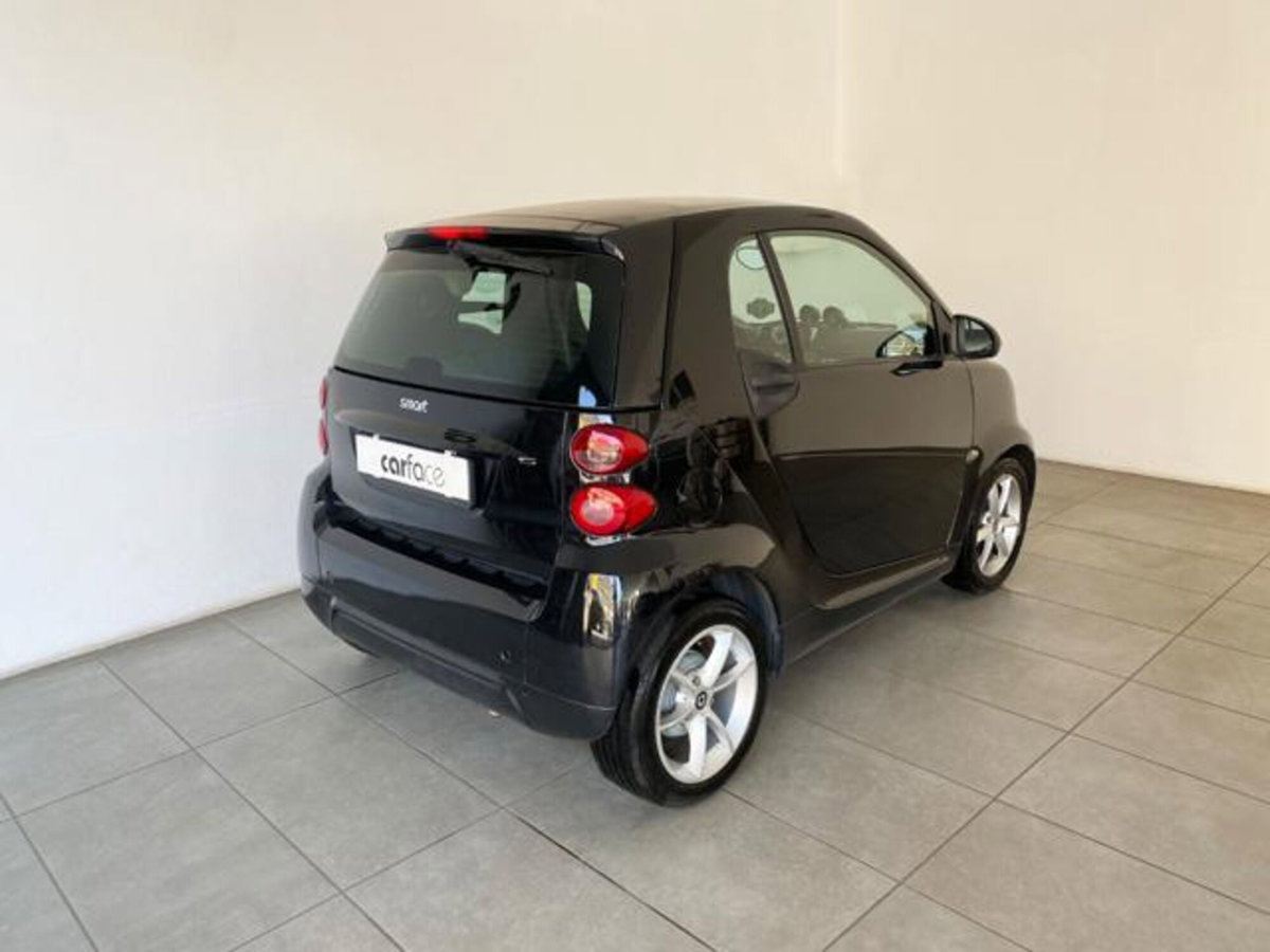 smart Fortwo 1000 52 kW MHD coupé passion (3)