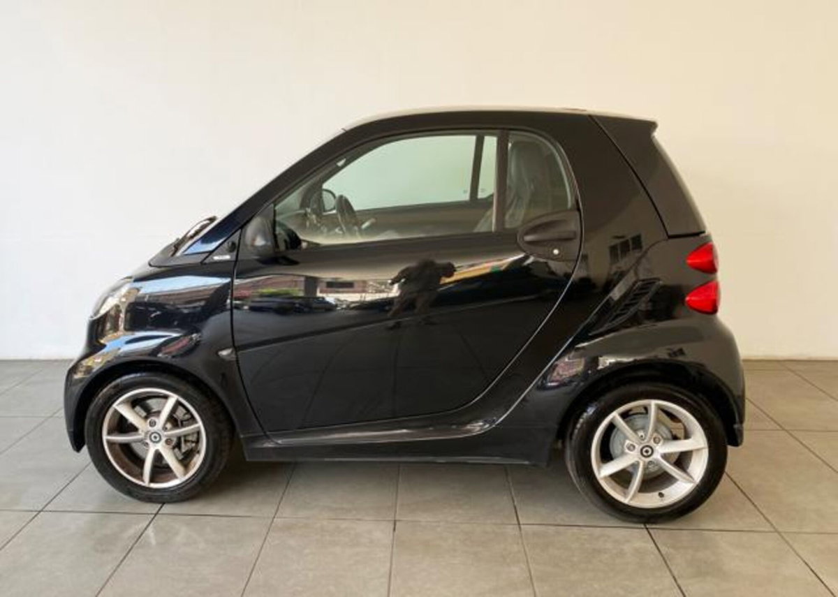 smart Fortwo 1000 52 kW MHD coupé passion (6)