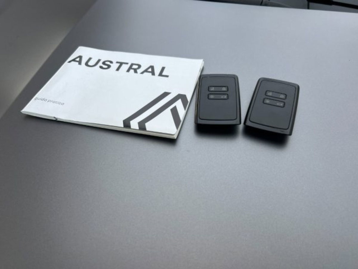 Renault Austral 1.3 mild hybrid Techno Esprit Alpine 160cv auto (14)