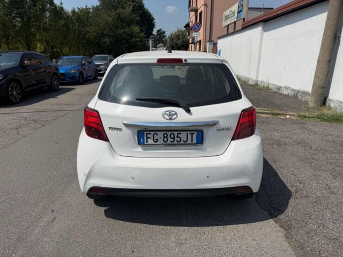 Toyota Yaris 1.0 5 porte Trend (4)