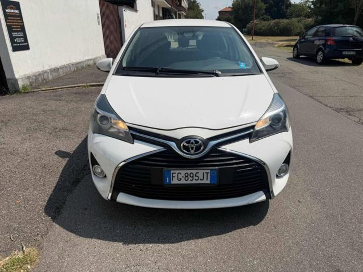 Toyota Yaris 1.0 5 porte Trend (8)