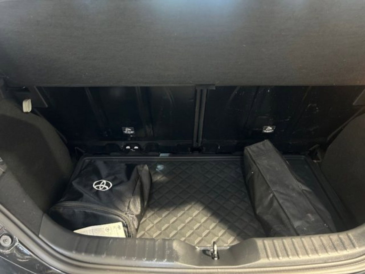 Toyota Aygo X 1.0 VVT-i 72 CV 5p. Undercover S-CVT (16)