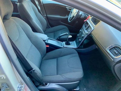 Volvo V40 D3 Geartronic Kinetic (12)