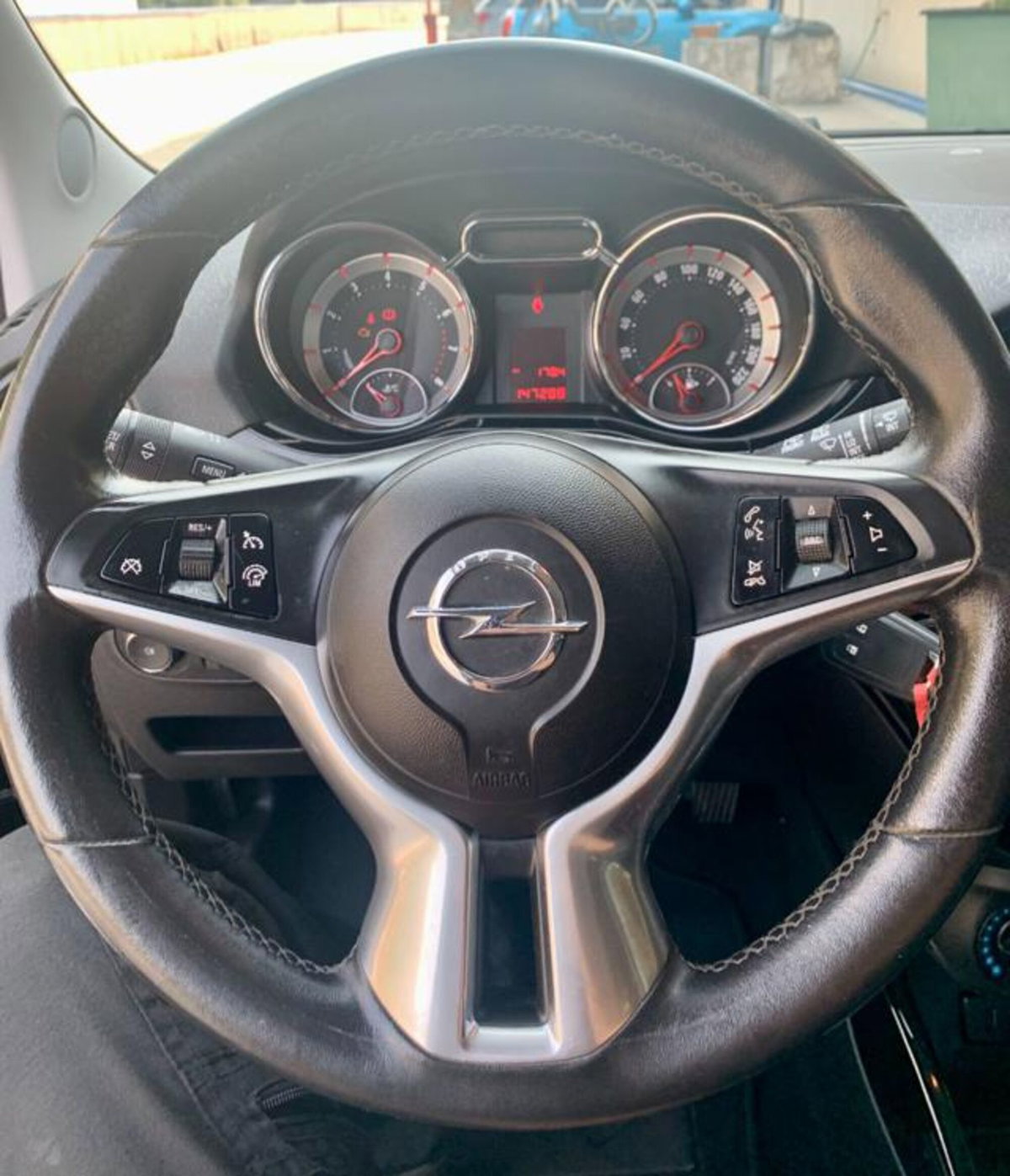 Opel Adam 1.2 70 CV Jam (13)