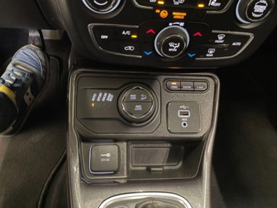 Jeep Compass 1.3 T4 190CV PHEV AT6 4xe Limited (14)