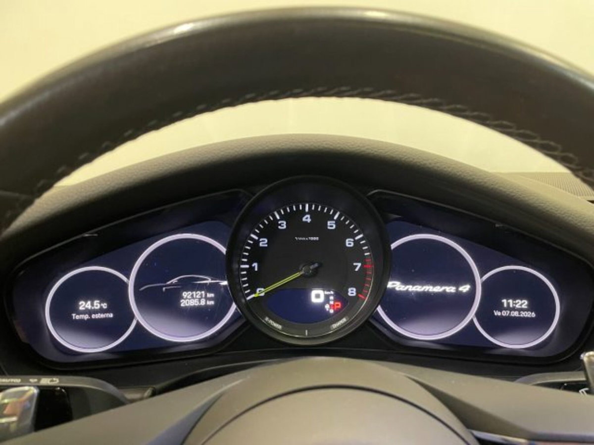 Porsche Panamera 2.9 4 auto (5)