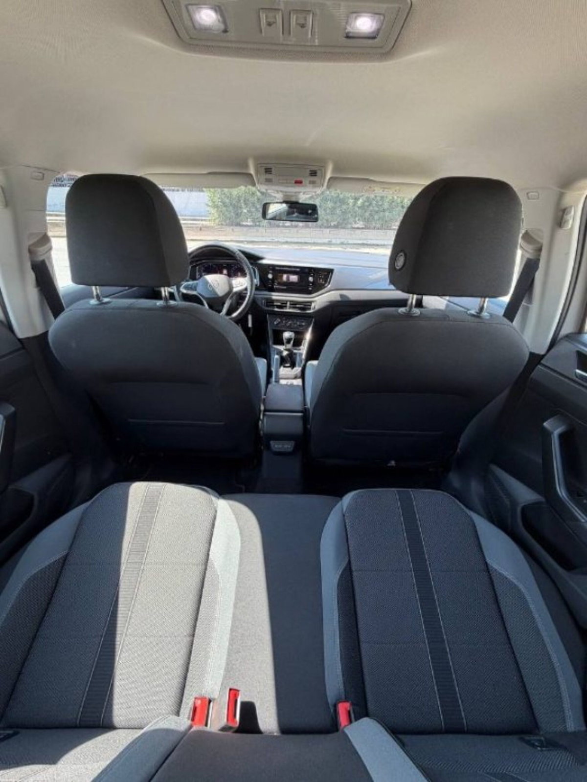Volkswagen Polo 1.0 tsi Style 95cv (10)