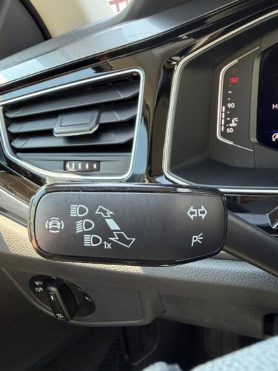 Volkswagen Polo 1.0 tsi Style 95cv (18)