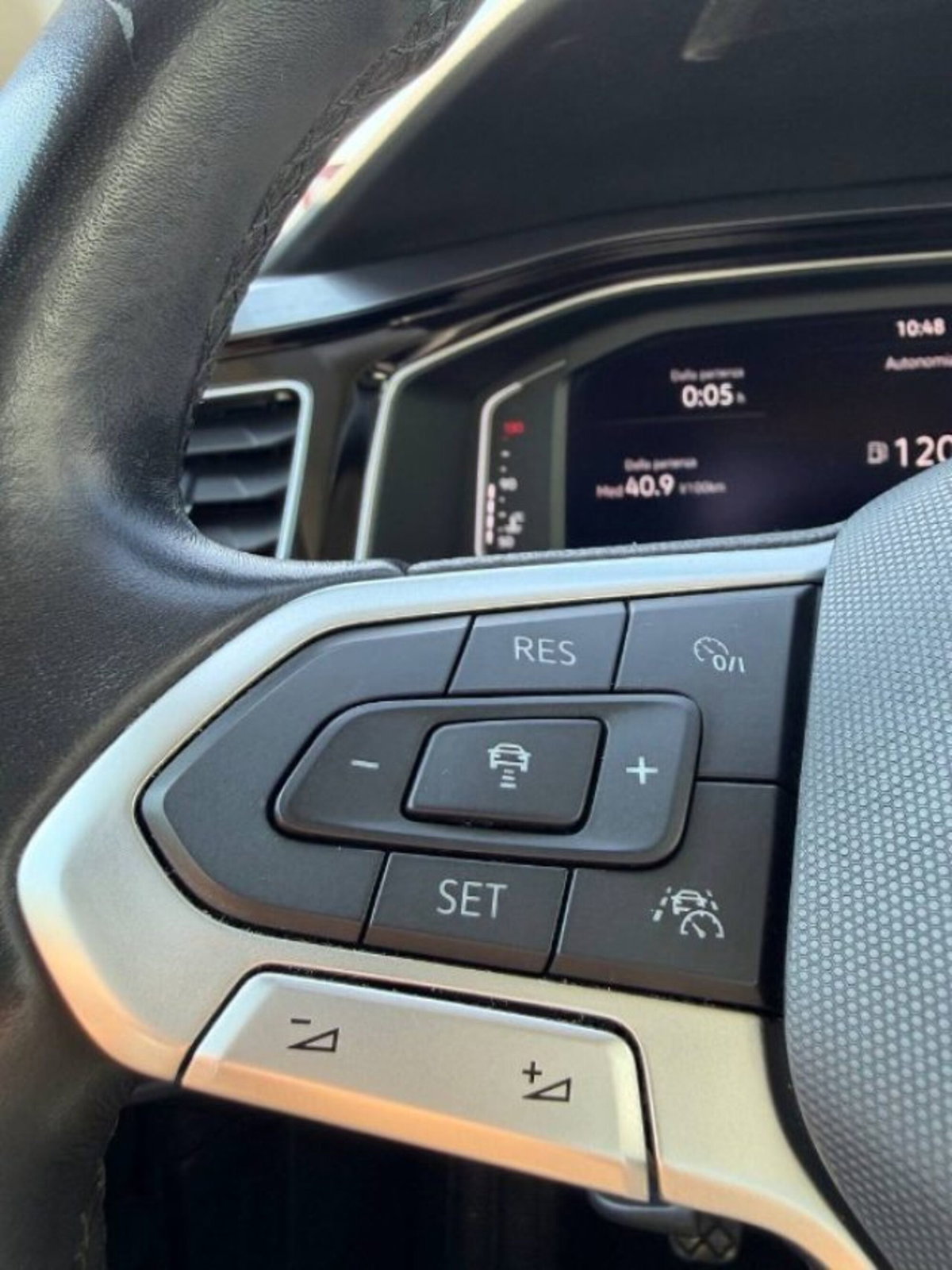 Volkswagen Polo 1.0 tsi Style 95cv (20)