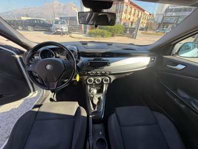 Alfa Romeo Giulietta 1.6 JTDm-2 Distinctive (16)