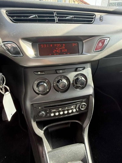 Citroen C3 1.0 VTi 68 Exclusive (17)
