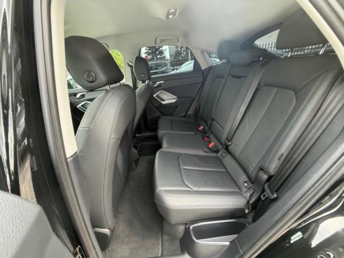 Audi Q3 Sportback 35 TDI quattro S tronic S line edition (14)