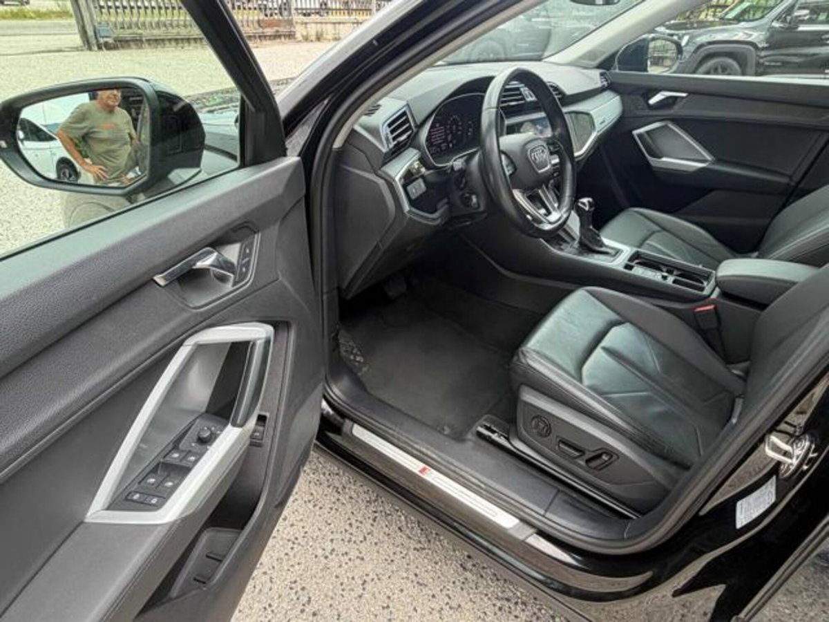 Audi Q3 Sportback 35 TDI quattro S tronic S line edition (15)