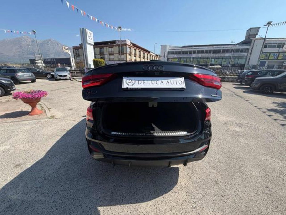 Audi Q3 Sportback 35 TDI quattro S tronic S line edition (18)
