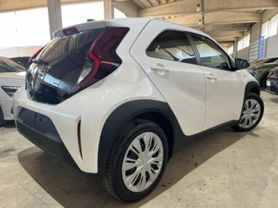 Toyota Aygo X 1.0 VVT-i 72 CV 5 porte Limited Air (4)