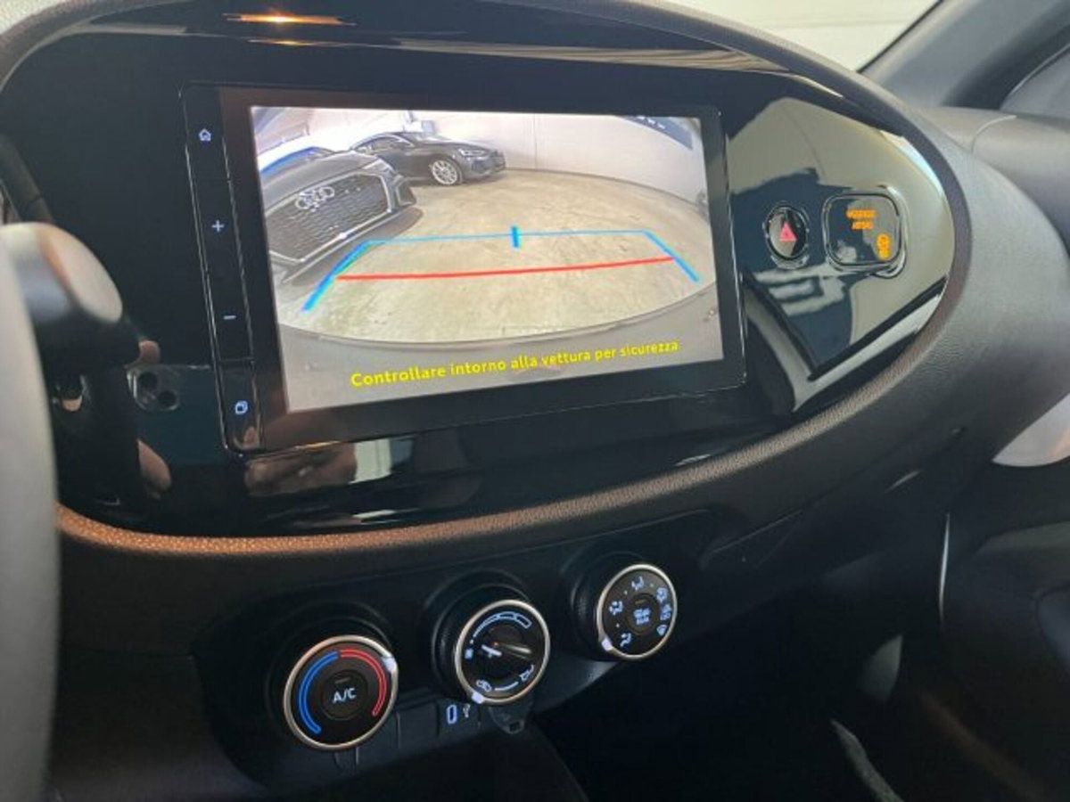 Toyota Aygo X 1.0 VVT-i 72 CV 5 porte Limited Air (7)