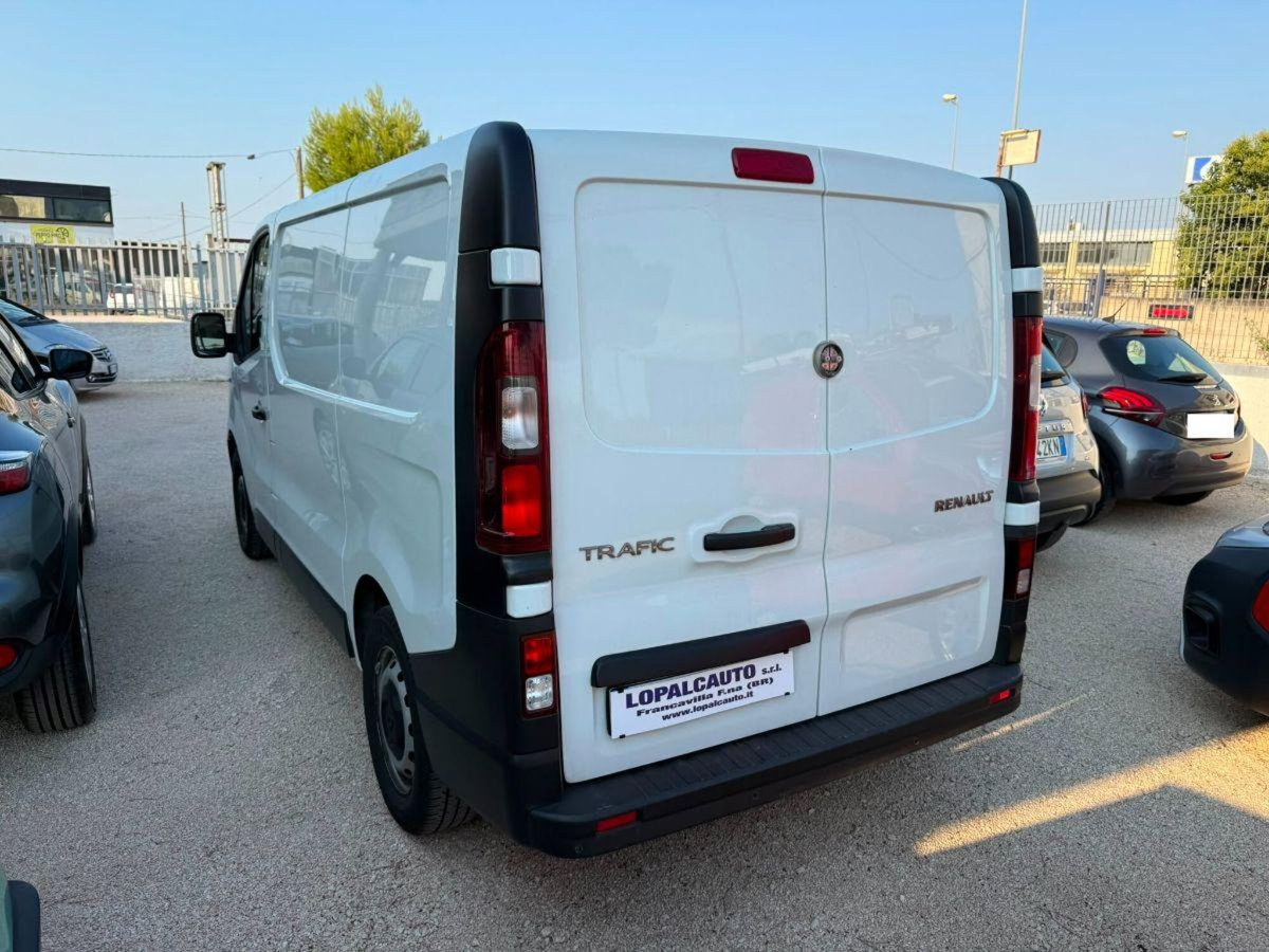 Renault Trafic Furgone T29 2.0 dCi 120CV PC-TN Furgone Ice Plus (6)
