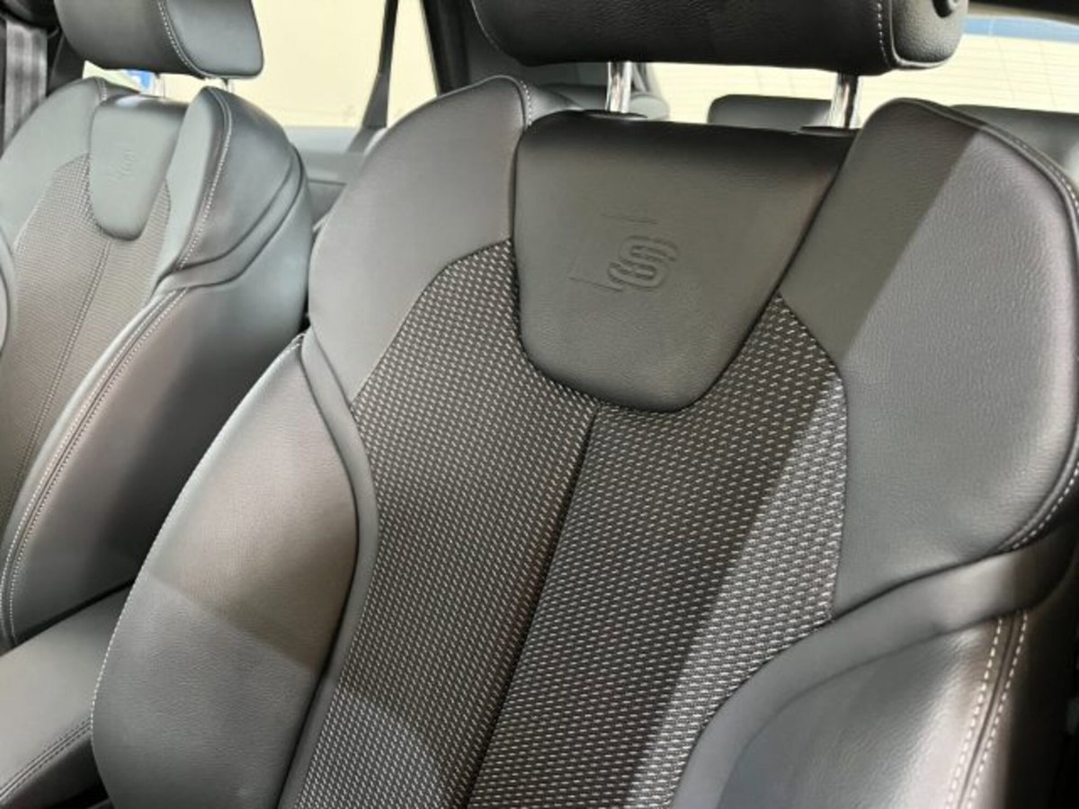 Audi Q2 Q2 35 TDI S line Edition (11)