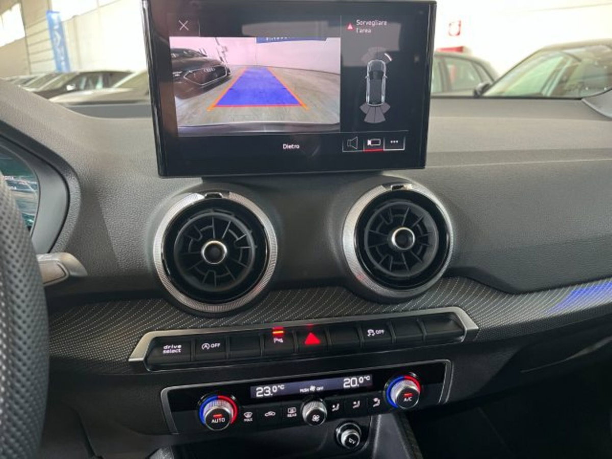 Audi Q2 Q2 35 TDI S line Edition (14)