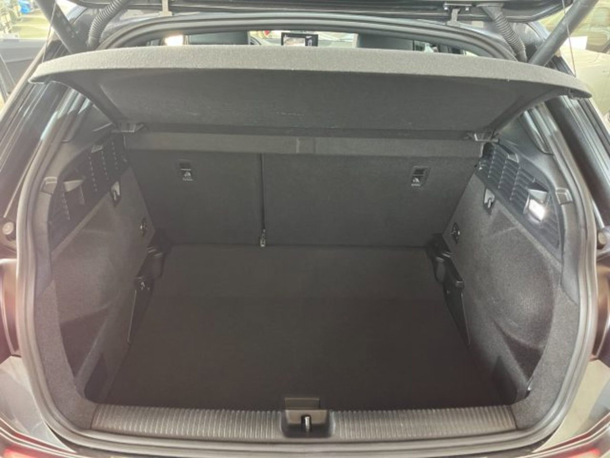 Audi Q2 Q2 35 TDI S line Edition (18)