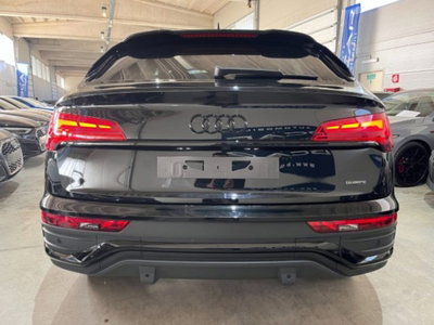 Audi Q5 Sportback 40 2.0 tdi mhev 12V Identity Black quattro s-tronic (6)