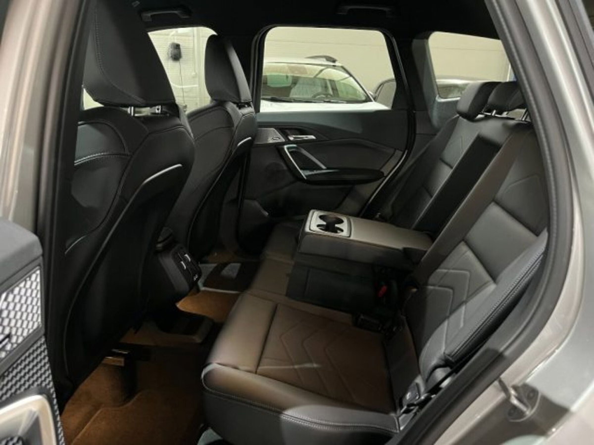 BMW X1 sDrive 20i Msport (11)