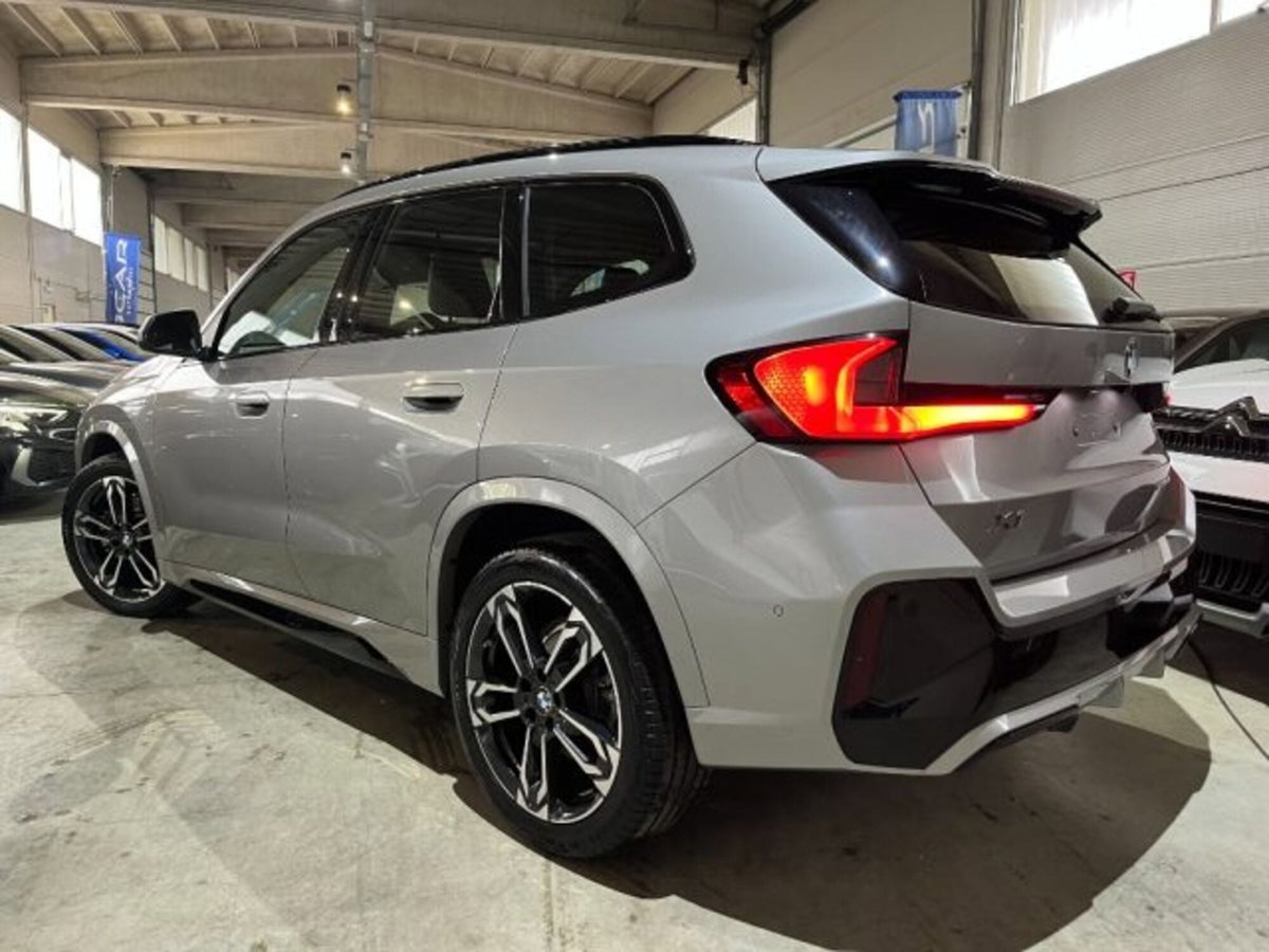 BMW X1 sDrive 20i Msport (3)