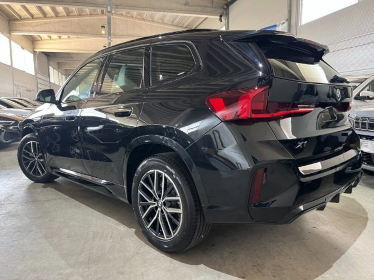 BMW X1 sDrive 18i Msport (4)