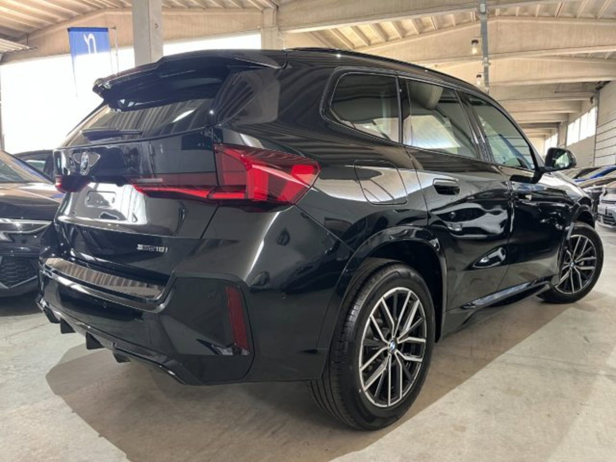 BMW X1 sDrive 18i Msport (6)