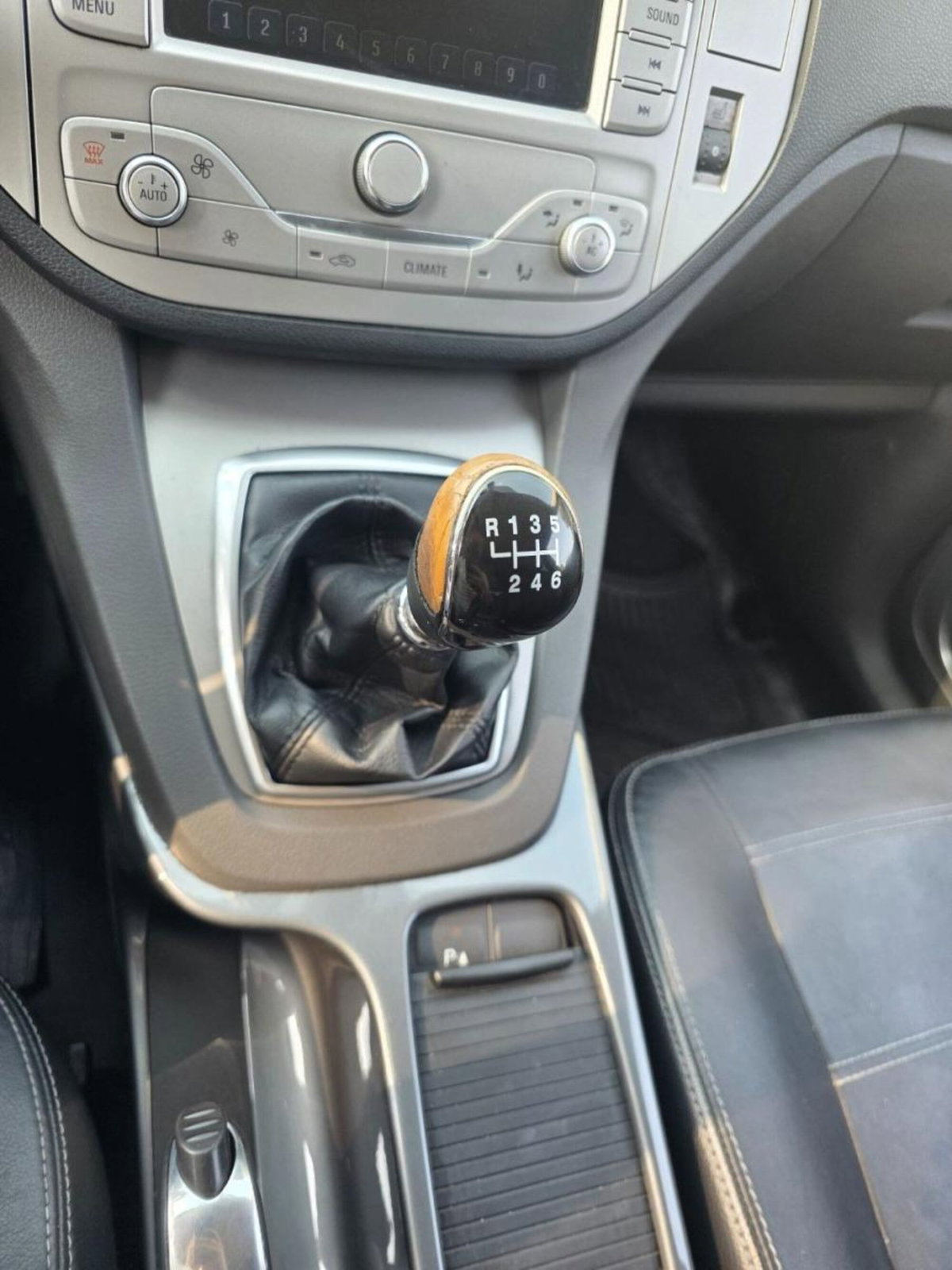 Ford Kuga 2.0 TDCi 163 CV 4WD DPF (13)