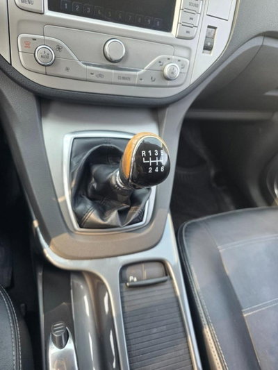 Ford Kuga 2.0 TDCi 163 CV 4WD DPF (13)