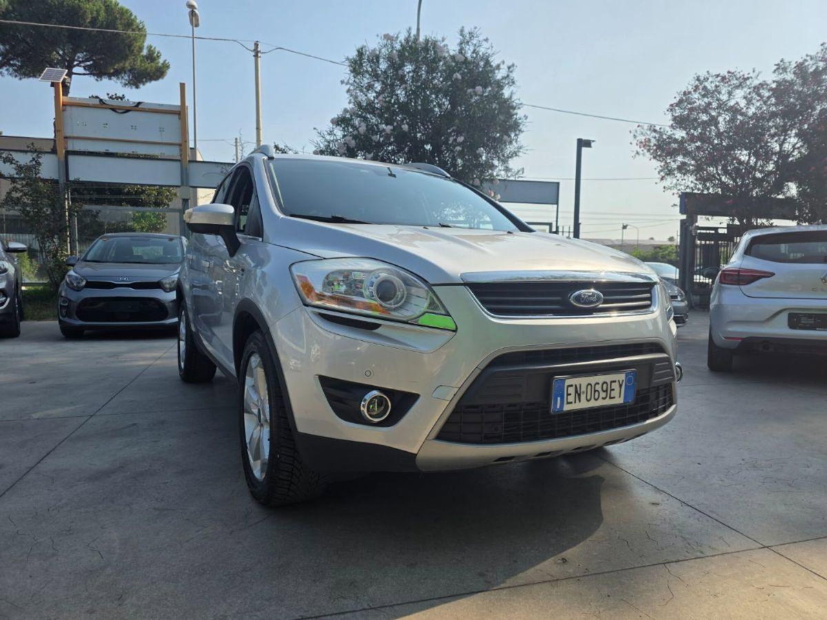Ford Kuga 2.0 TDCi 163 CV 4WD DPF (2)