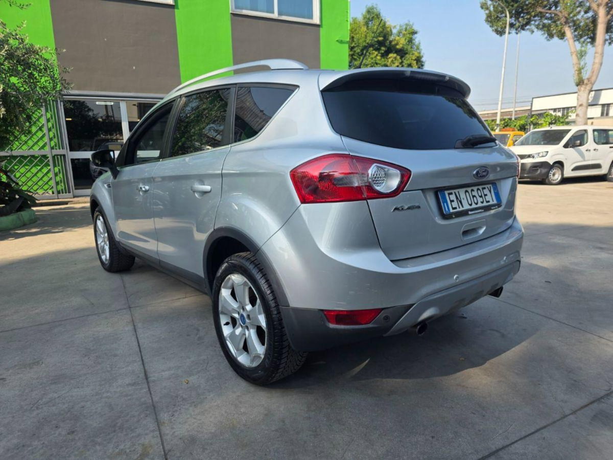 Ford Kuga 2.0 TDCi 163 CV 4WD DPF (6)
