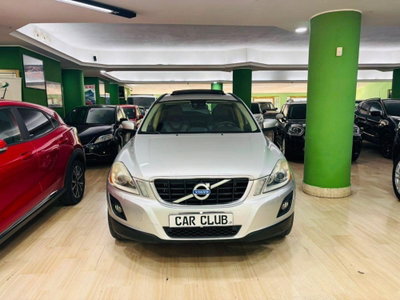 Volvo XC60 2.4 D5 Summum (2)