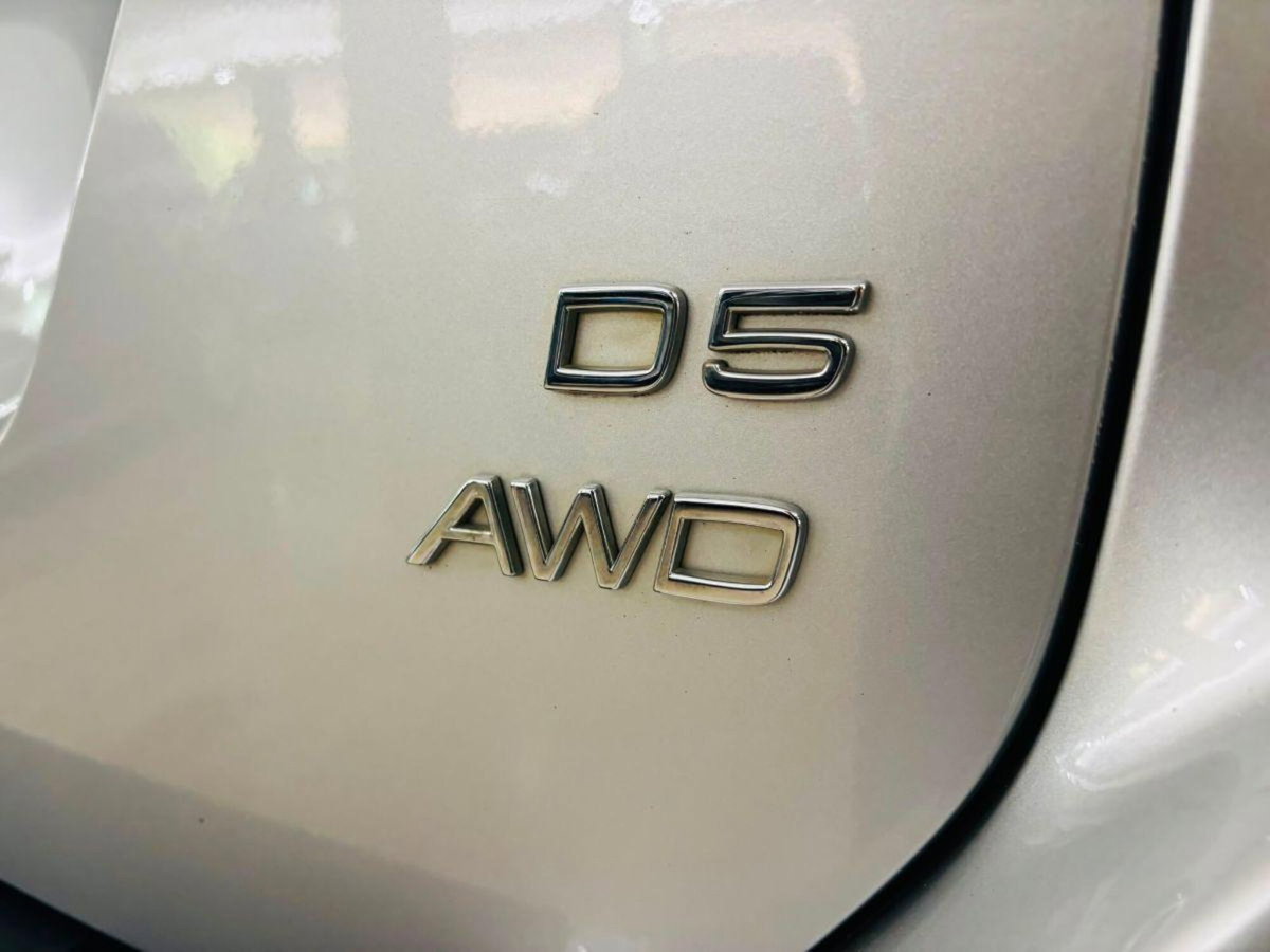 Volvo XC60 2.4 D5 Summum (7)