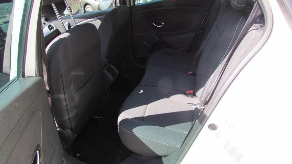 Renault Mégane SporTour 1.5 dCi 110CV SporTour Runaway (10)