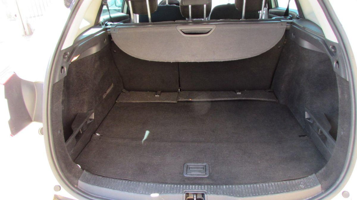 Renault Mégane SporTour 1.5 dCi 110CV SporTour Runaway (11)