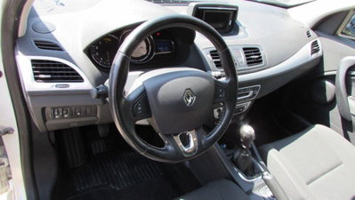 Renault Mégane SporTour 1.5 dCi 110CV SporTour Runaway (12)