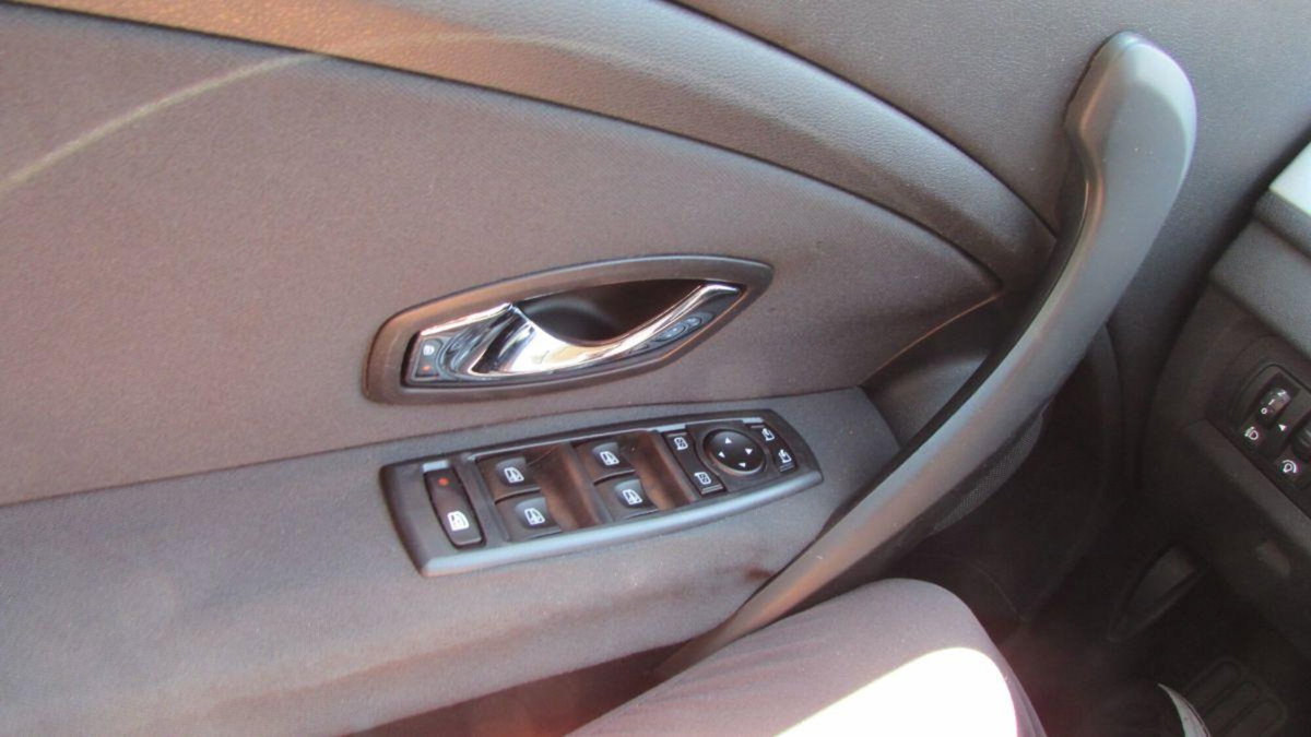 Renault Mégane SporTour 1.5 dCi 110CV SporTour Runaway (17)