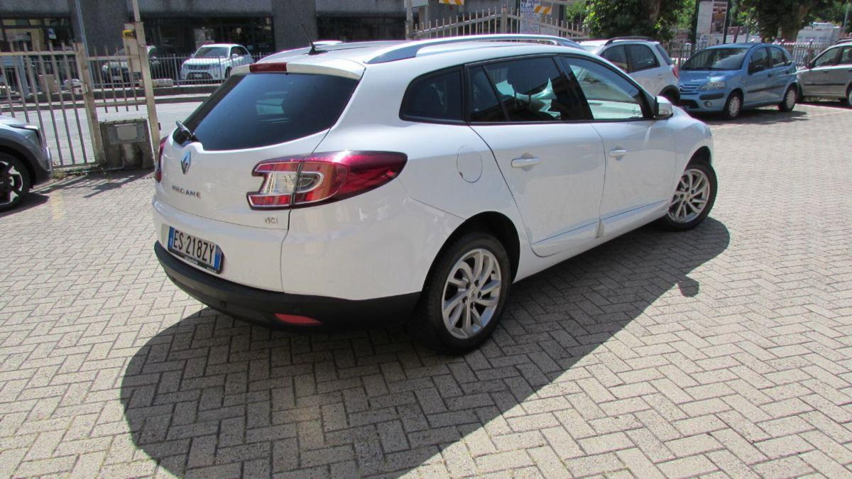 Renault Mégane SporTour 1.5 dCi 110CV SporTour Runaway (5)
