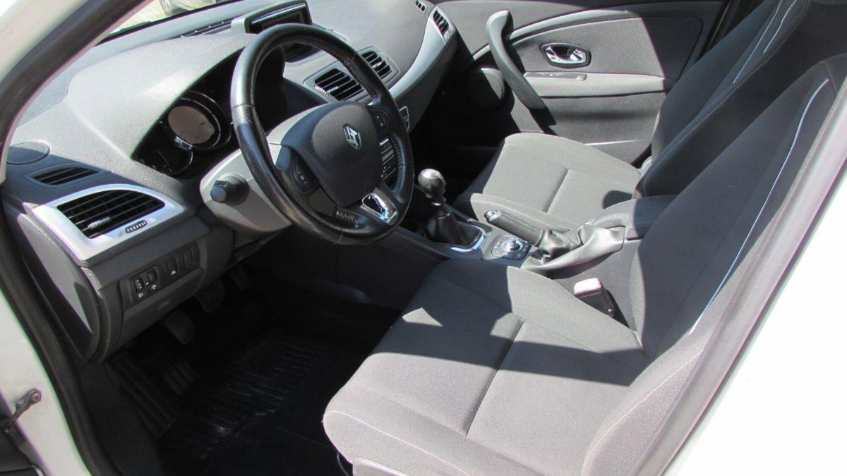 Renault Mégane SporTour 1.5 dCi 110CV SporTour Runaway (9)